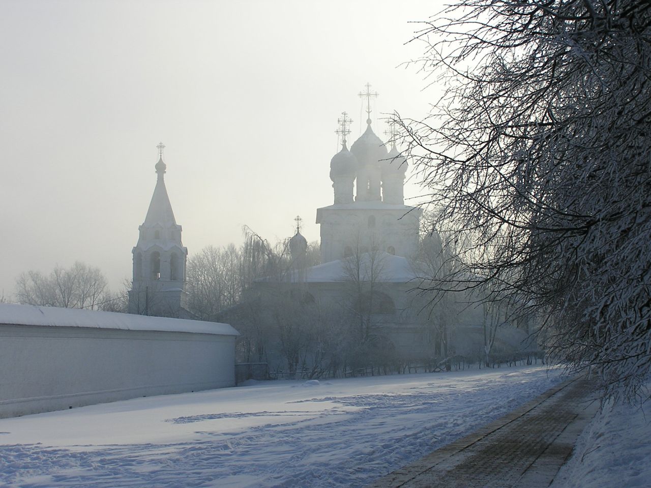 Kolomenskoe - park and museum, south of Moscow